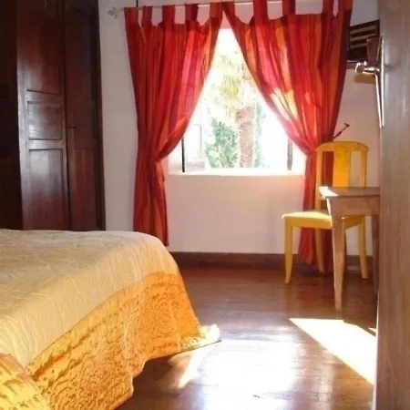 Casa vacanze Monlaur-bernet, 6 Pieces, 12 Personnes - Fr-1-483-236